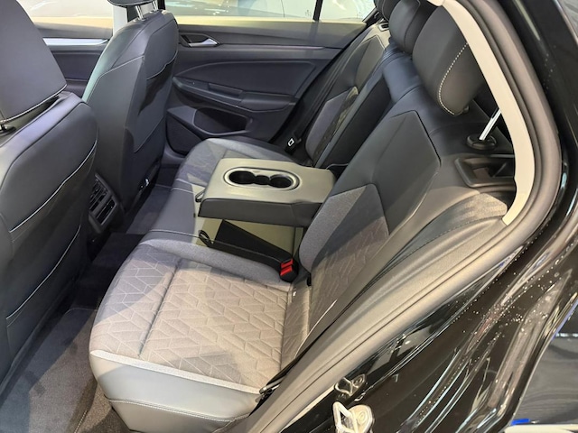 Volkswagen Golf 1.5 TSI DSG