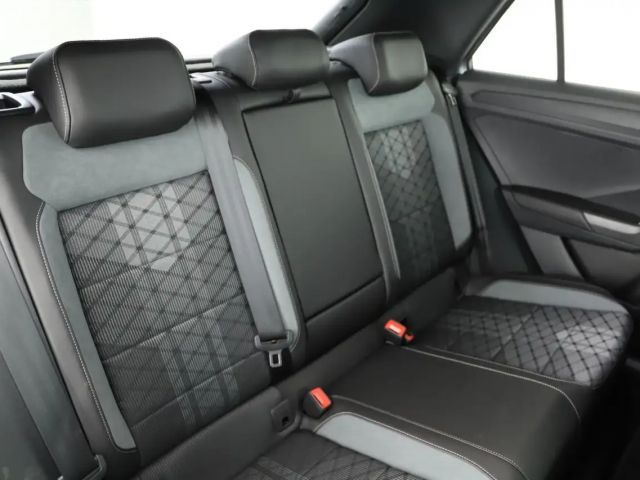 Volkswagen T-Roc 1.5 TSI DSG R-Line
