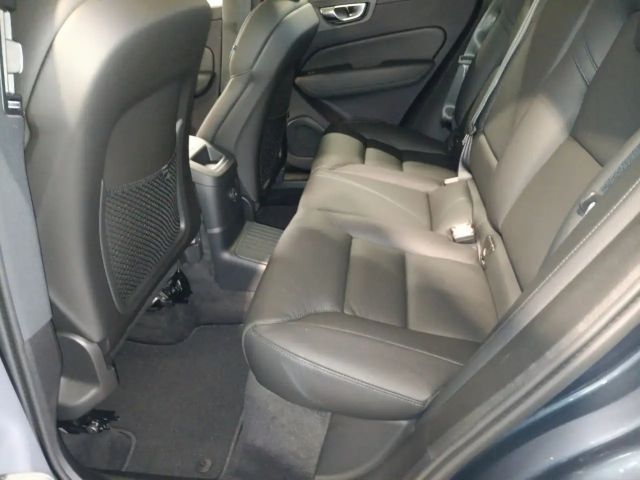 Volvo XC60 AWD Dark Plus T6