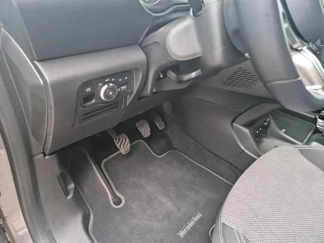 Mercedes-Benz T 180 T 180 d Standard PROGRESIVE-Line