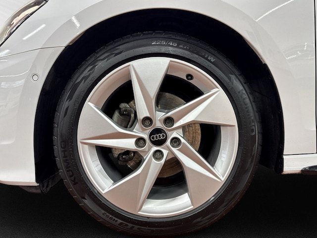 Audi A3 35 TDI S-Line S-Tronic Sedan