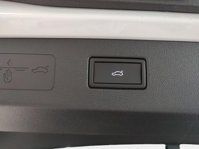 Volkswagen T-Roc 1.5 eTSI DSG R-Line