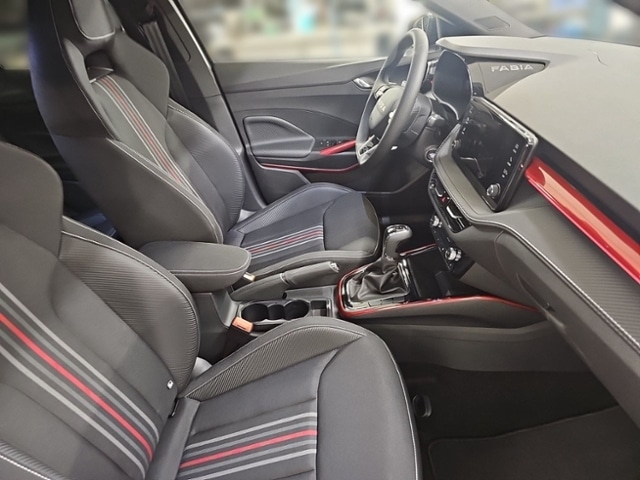 Skoda Fabia 1,0 TSI DSG LED PDC SHZ SMARTLINK