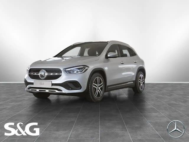 Mercedes-Benz GLA 180 Progressive