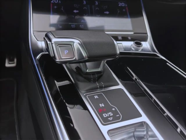 Audi A6 40 TDI Avant Quattro S-Line