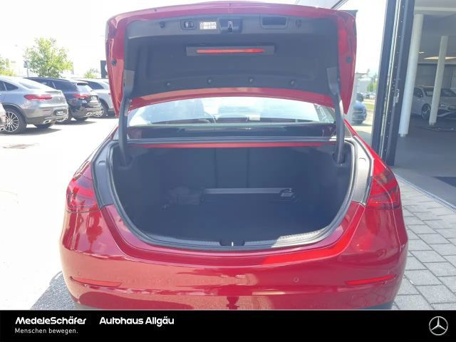 Mercedes-Benz C 200 AVANTGARDE Sedan