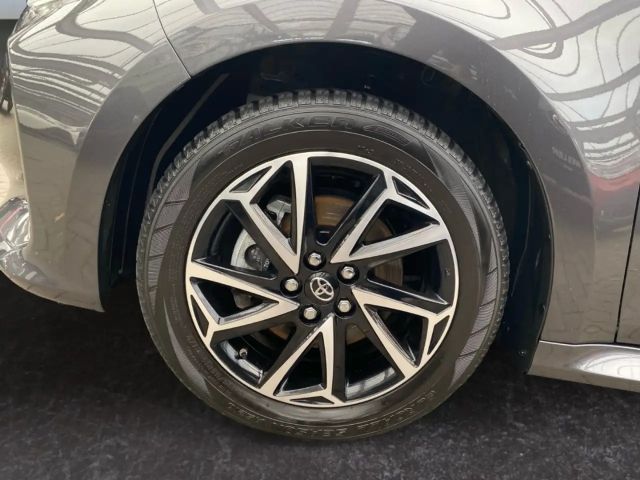 Toyota Yaris Hatchback Hybride Team D