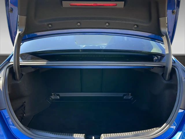 Mercedes-Benz C 220 AMG Line C 220 d Sedan