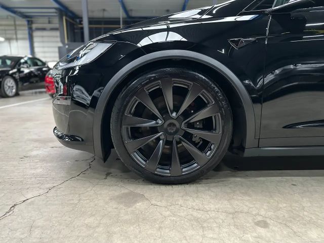 Tesla Model X Plaid