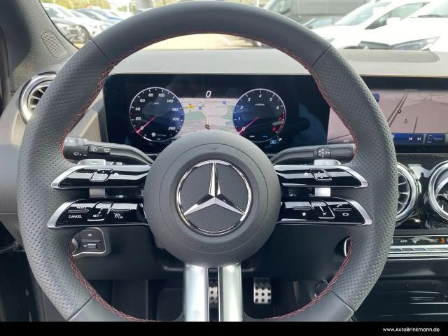 Mercedes-Benz B 200 AMG Line