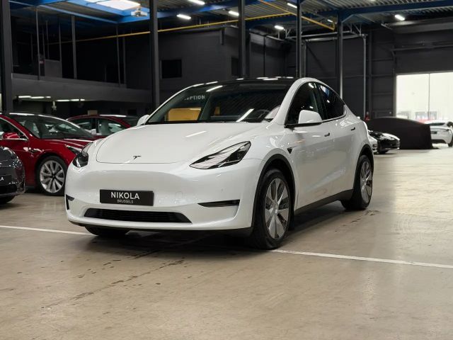 Tesla Model Y AWD Long Range