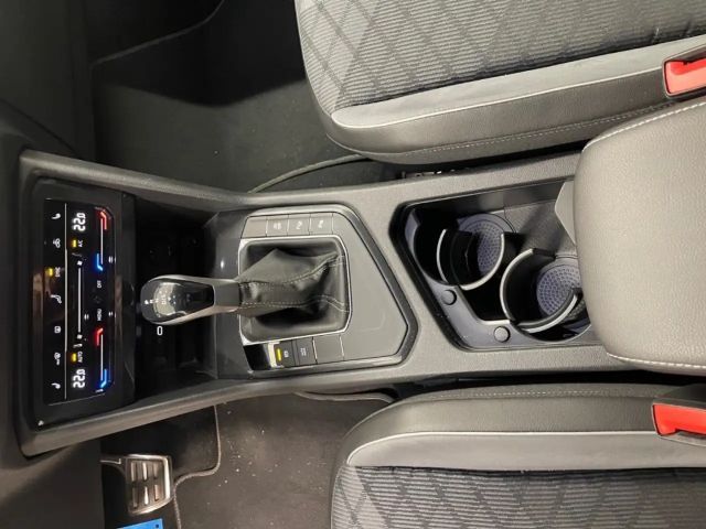 Volkswagen Tiguan IQ.Drive R-Line Style