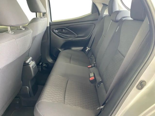 Toyota Yaris Hatchback Hybride Team D