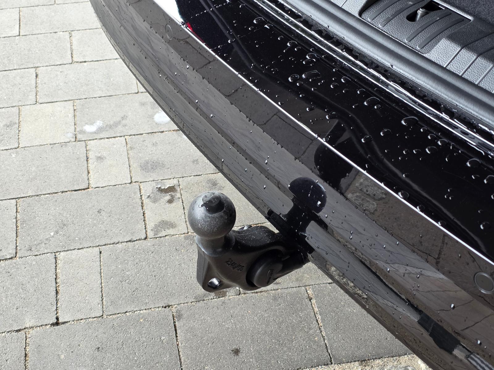 Volkswagen Touran 1.5 TSI DSG IQ.Drive R-Line