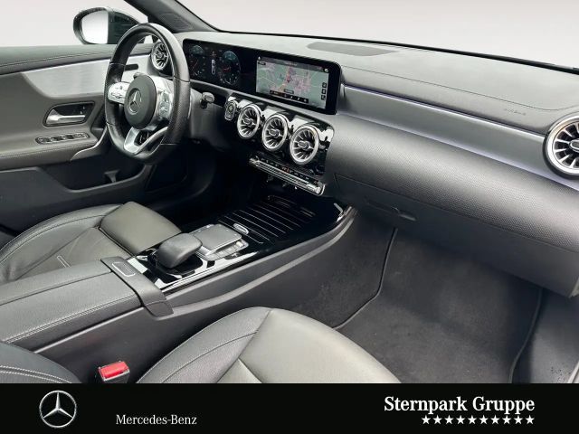 Mercedes-Benz A 180 AMG Line