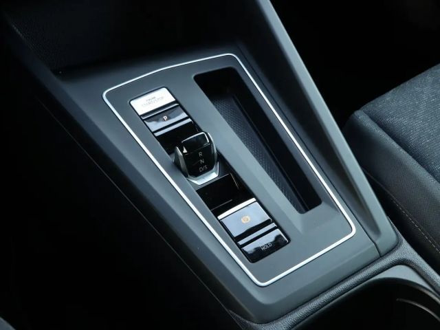 Volkswagen Golf 1.5 eTSI DSG Golf VIII