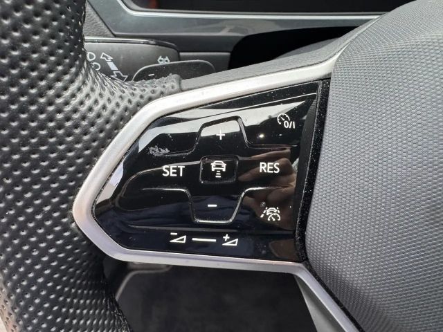 Volkswagen Tiguan 2.0 TDI IQ.Drive R-Line