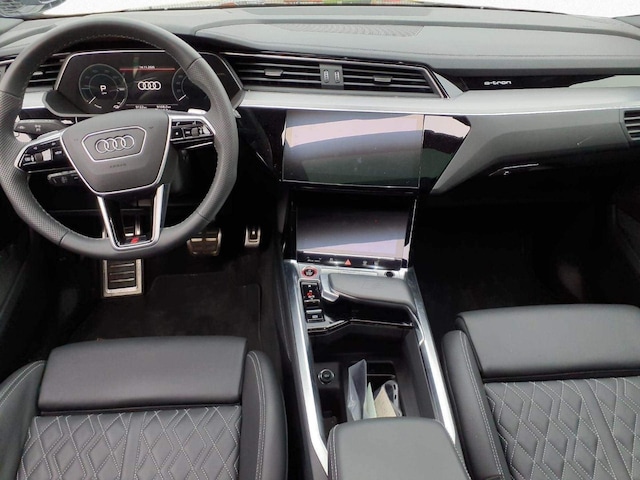 Audi Q8 e-tron Quattro