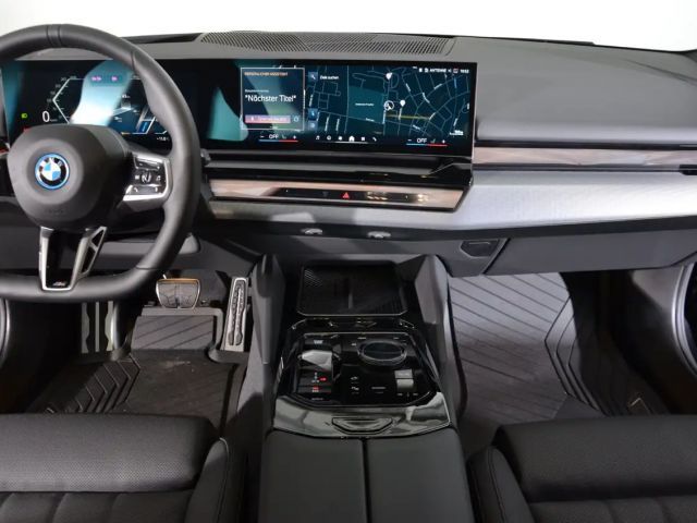 BMW i5 Sedan eDrive40