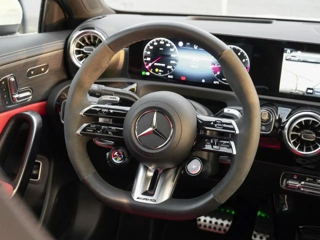 Mercedes-Benz A 35 AMG 4MATIC AMG Line