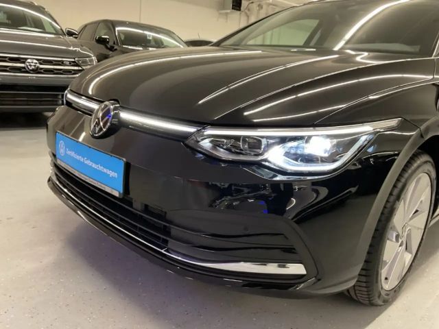 Volkswagen Golf 2.0 TDI DSG Style Variant