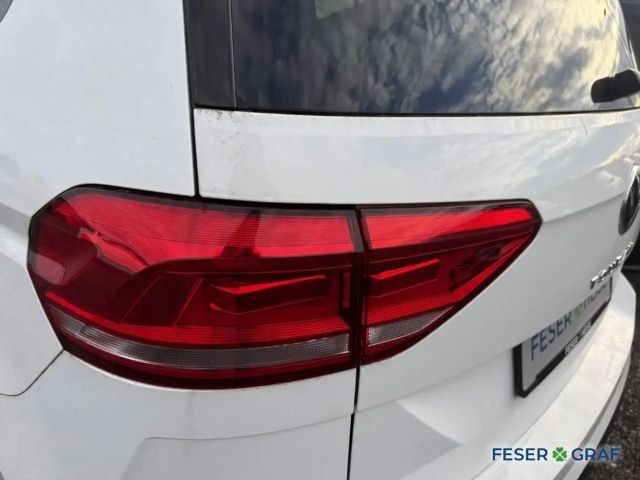 Volkswagen Touran 2.0 TDI DSG Highline R-Line