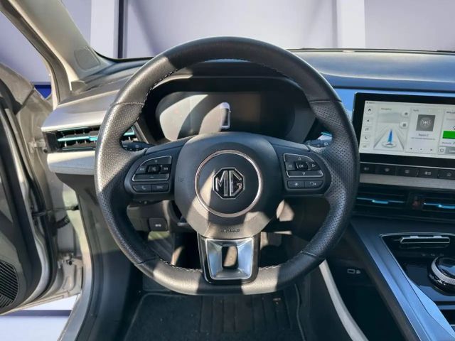 MG MG5 Luxury Standard range