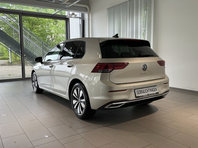 Volkswagen Golf 1.5 eTSI Move