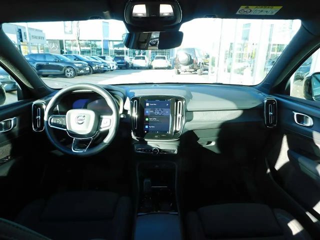 Volvo XC40 AWD Plus Recharge Twin Engine