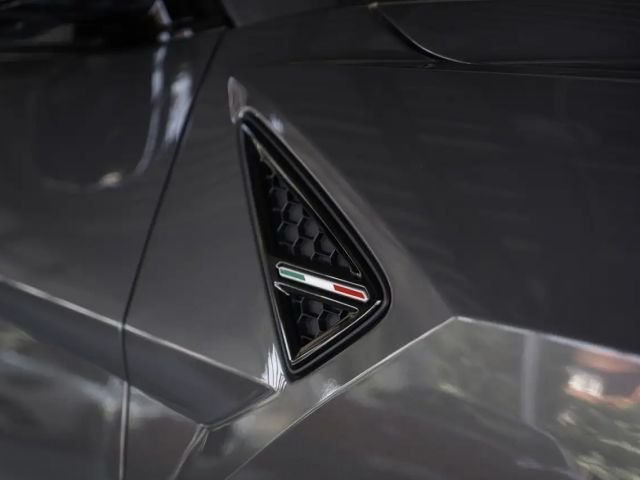 Lamborghini Urus *23 Zoll *Pano *Keramik *B&O *LUFT