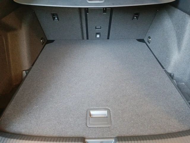 Volkswagen Golf 1.5 eTSI DSG Golf VIII Variant