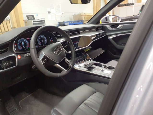 Audi A6 45 TFSI Avant Quattro S-Tronic