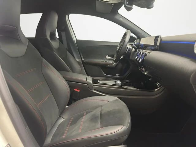 Mercedes-Benz A 180 AMG Line