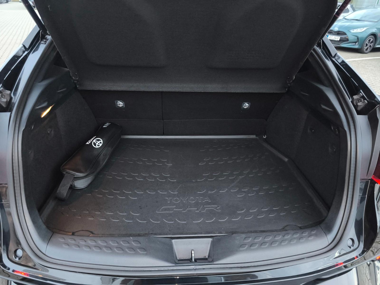 Toyota C-HR Hybride Team D