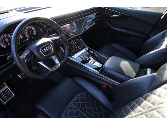Audi Q7 50 TDI Quattro S-Line
