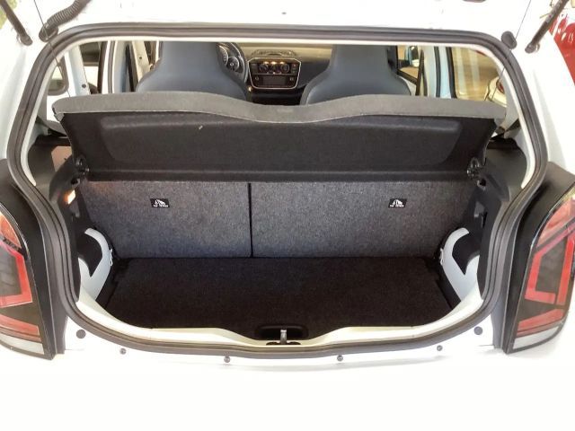 Volkswagen up! Move Move up!