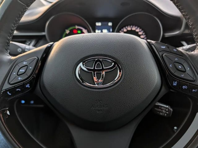 Toyota C-HR Hybride Team D