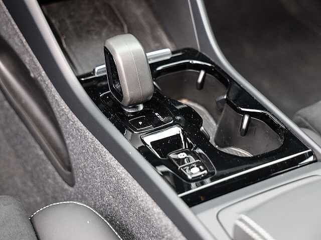 Volvo XC40 Dark Plus