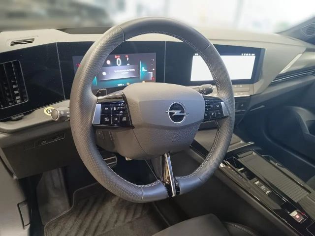 Opel Astra Sports Tourer Ultimate