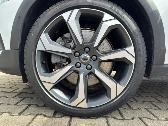 Volvo V60 Cross Country AWD Bright Ultimate