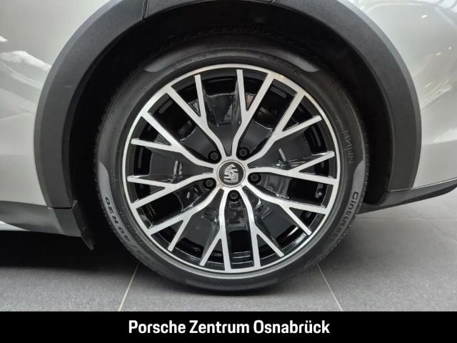 Porsche Taycan 4 Cross Turismo