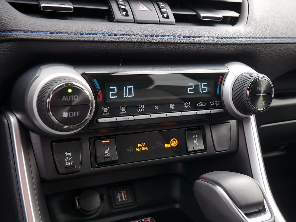 Toyota RAV4 Hybride Style