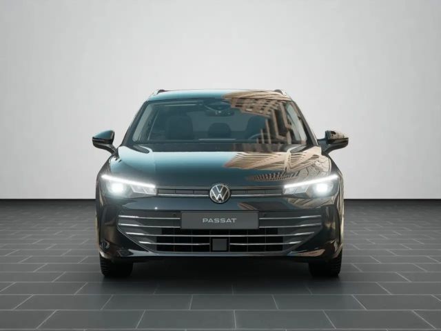 Volkswagen Passat 1.5 eTSI Business DSG Variant
