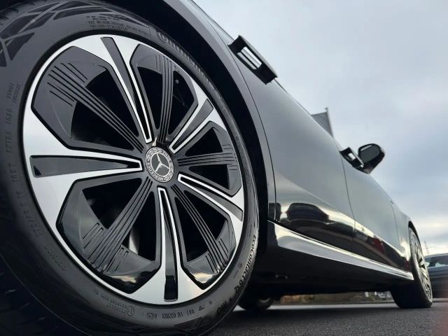 Mercedes-Benz E 300 AVANTGARDE E 300 de