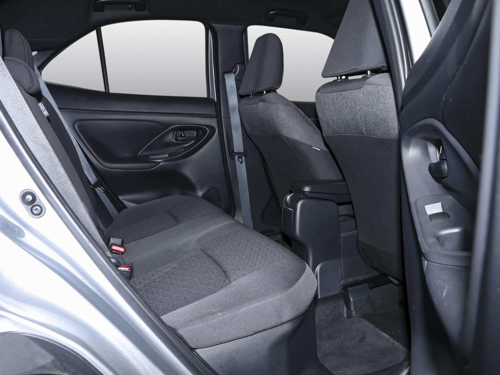 Toyota Yaris Cross 5-deurs Team D