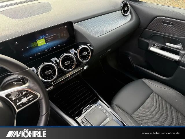 Mercedes-Benz GLA 200 Progressive