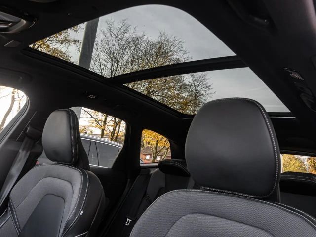 Volvo XC60 AWD Dark Plus T6