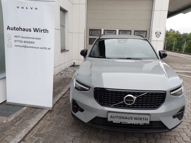 Volvo XC40 Dark Plus