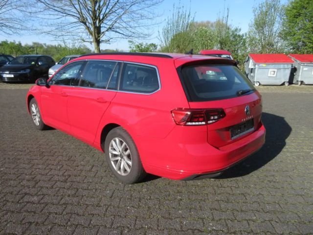 Volkswagen Passat 2.0 TDI Business DSG Variant