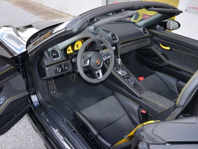 Porsche Boxster 4 718